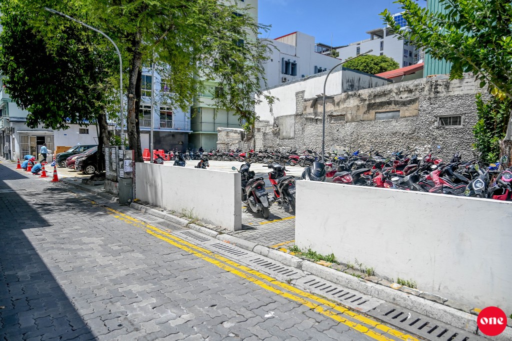 Maleygai beynu nukuraa binthah vaguthee paking thakah badhalukuran mashvaraa kuranee