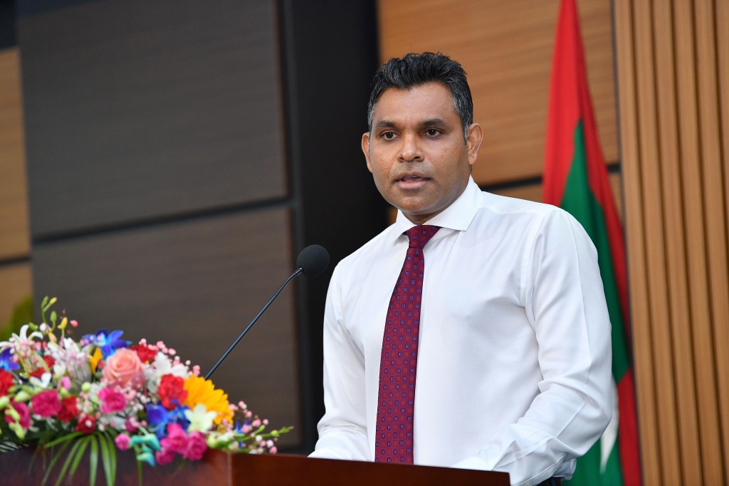 Dhe dhuvahu dhathurufulhehgai Naibu Raees maadhamaa Thiladhunmahchah vadaigannavanee