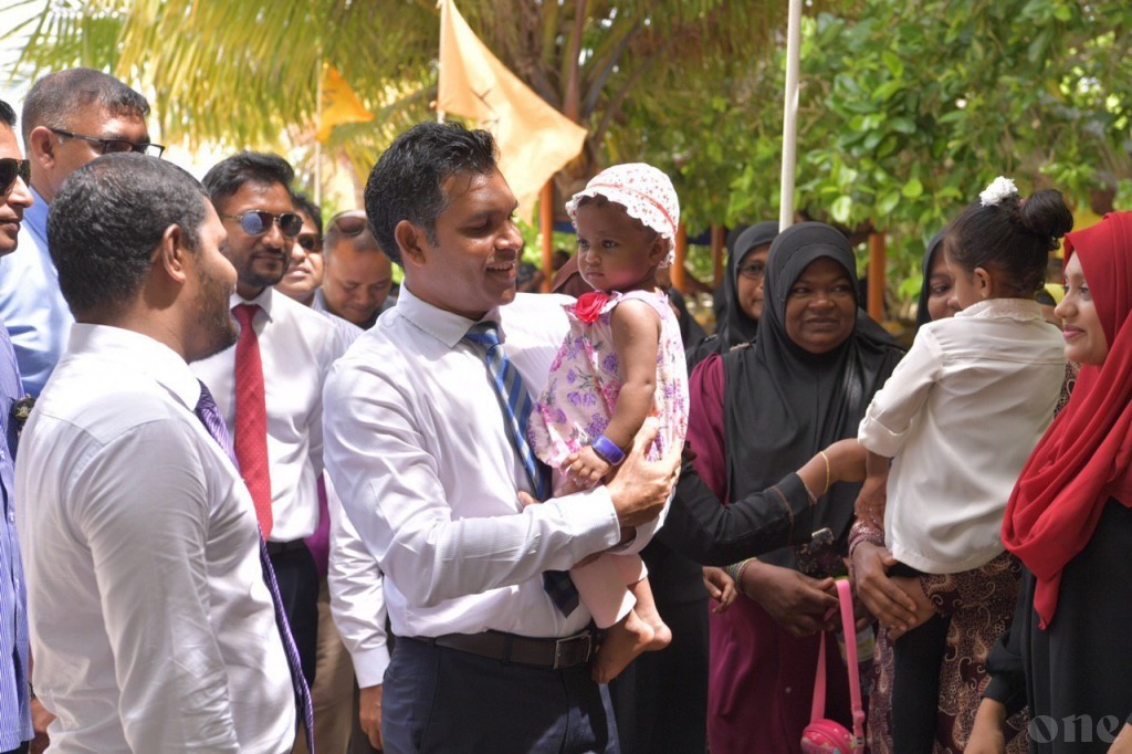 VP arrives in Molhadhoo