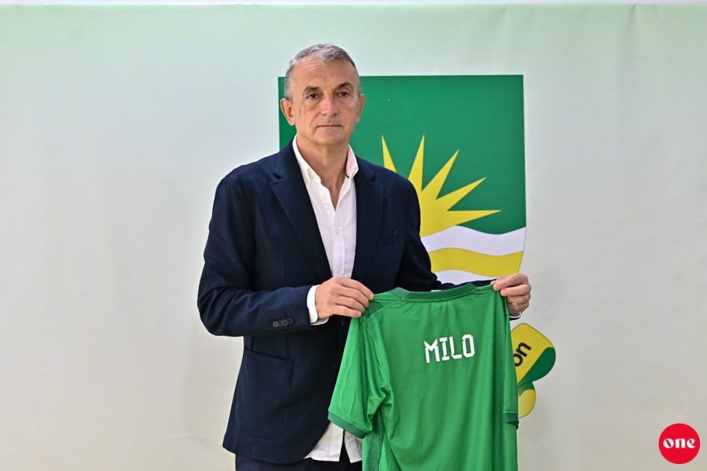 Maziya ge aa coach akah Asia ge thajuribaa bodu Bosnia ge Milomir