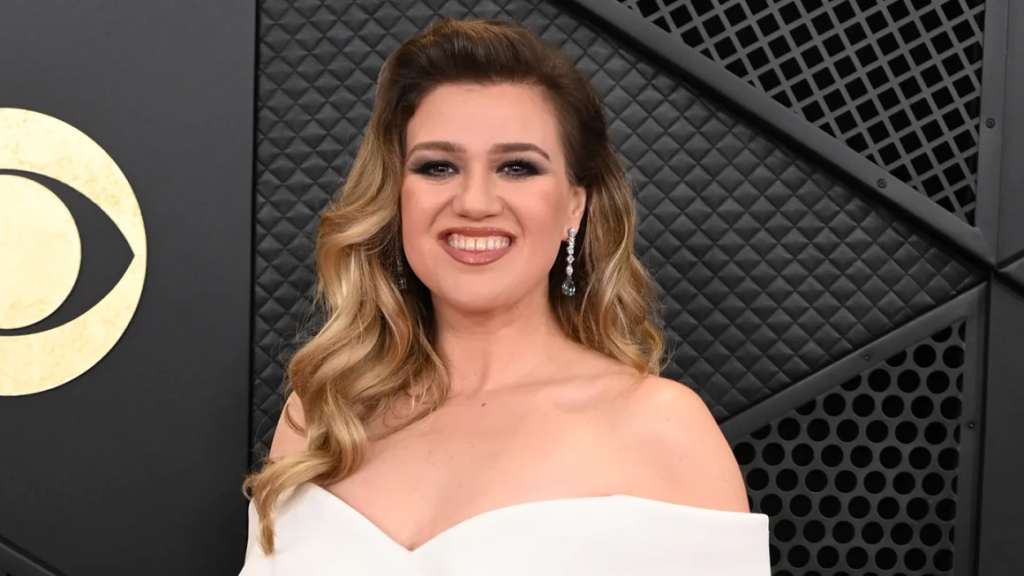 Kelly Clarkson opens about on weight loss medication