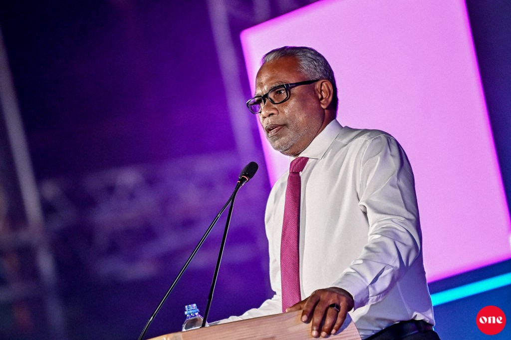 Verikamugai enme furathama kuraane kamakee ''vagun'' ge passport hifehettun: Adhurey
