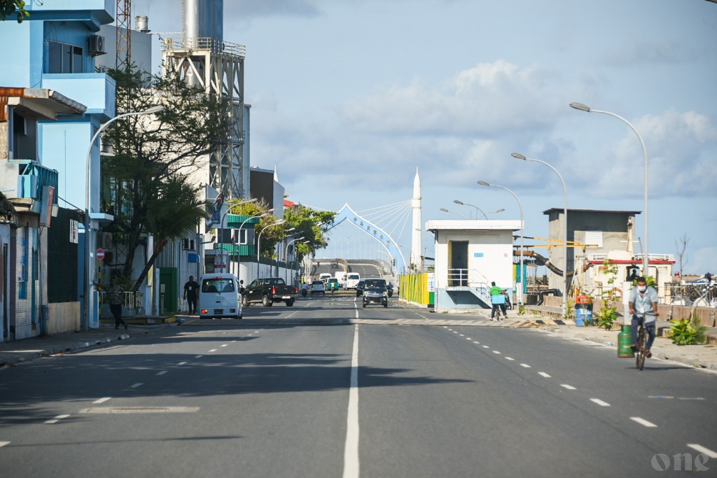 Pompoe Raajje vadaigannavaathee Sinamale' bridge aaeku Male' ge hatharu saharahdheh maadhama bandhukuranee