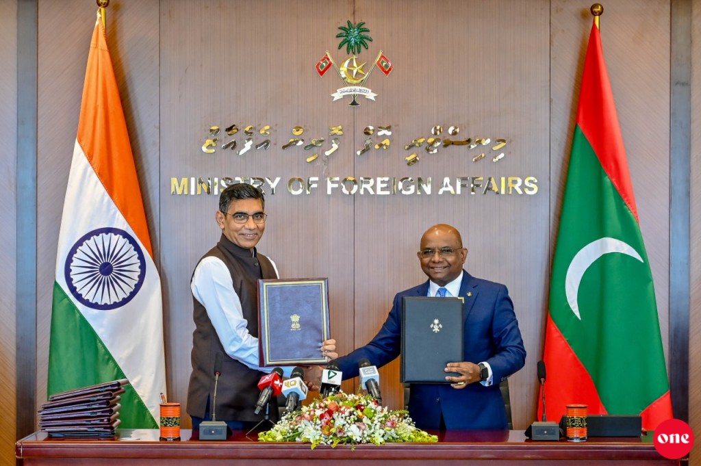 India ge eheege dhashun Raajjeygai ithuru 7 mashrooeh, Manadhoo ah bainalaguvaamee sports complex eh