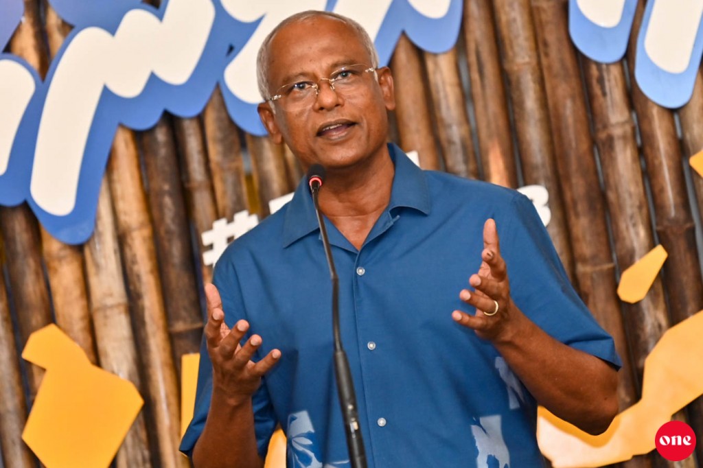 Raeesge rahdhu idhikolhah: bangurootu vefaivaa kamah bunefai vamun dhanee bodethi vaudhuthakeh