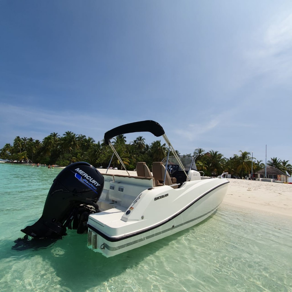 Water sports launch eh kanduthereyah gehllifaivaathee dhathurukuraa meehun samaalu vumah ilthimaaskohffi