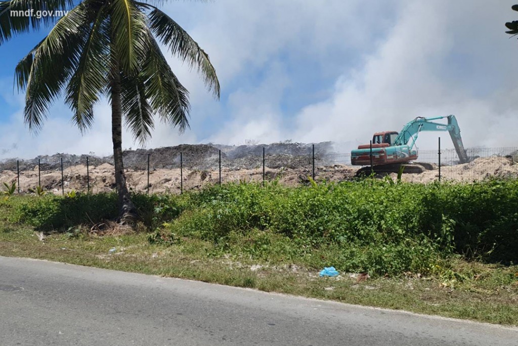 Addu kuni kosheegai roavi alifaangandu, 21 gadi iru fahun control kohfi