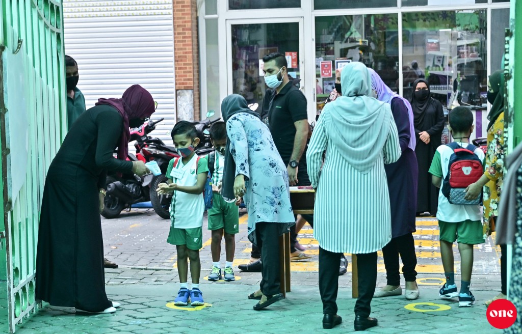 Pre School thakaai Nursery thakaai Day-care hidhumaidhey thanthan bandhu kuran ninmaifi