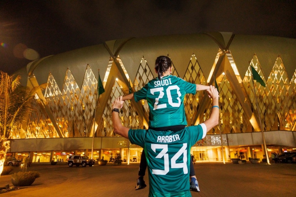 English FA inves Saudi ge World Cup bid ah thaaeedhu kuraane