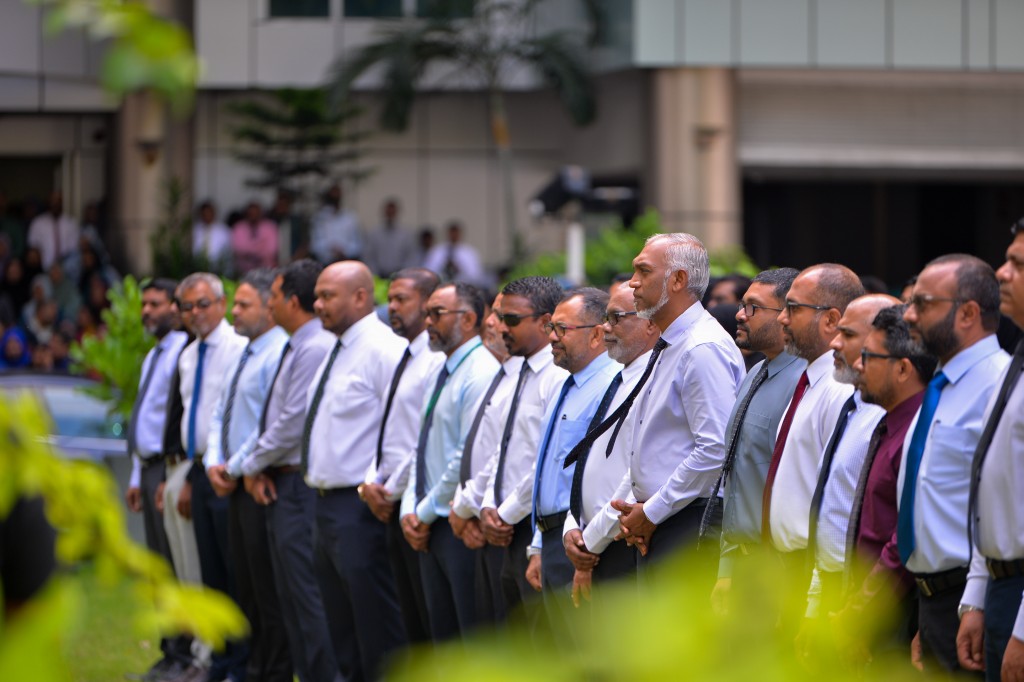 Gaumee ehbaivanthakamuge dhuvas faahaga kuran sukootheh genesfi