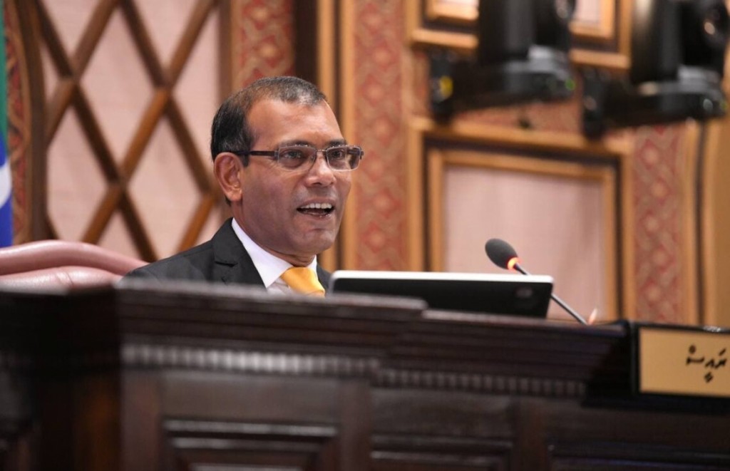 Riyaasee bayaanah javaabu dhey iru, memberun madumaithiri kamaa eku thihbevumah Majlis Raees edhivadaigenfi
