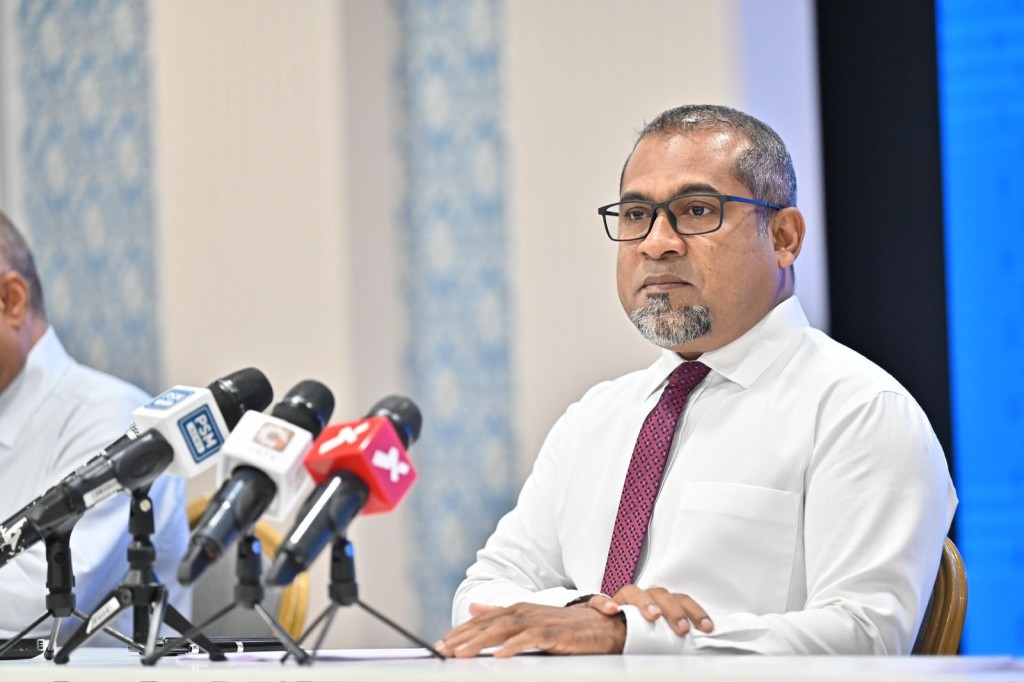 Medhuirumatheegai thibi dhivehinge haalu sarukaarun ahnananee balamun 