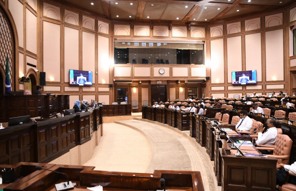 Foreign service vaki hidhumathakah hadhan faas kohfi