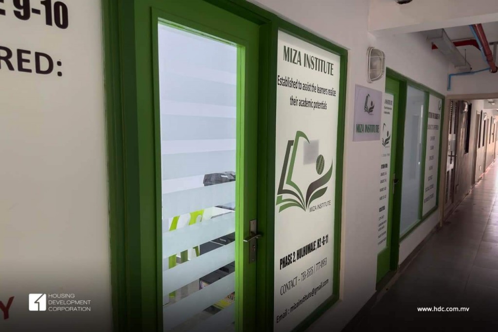 Hiyaa sarahahdhugai Tuition center eh hulhuvaifi, ithuru kudhinah jaaga eba oiy