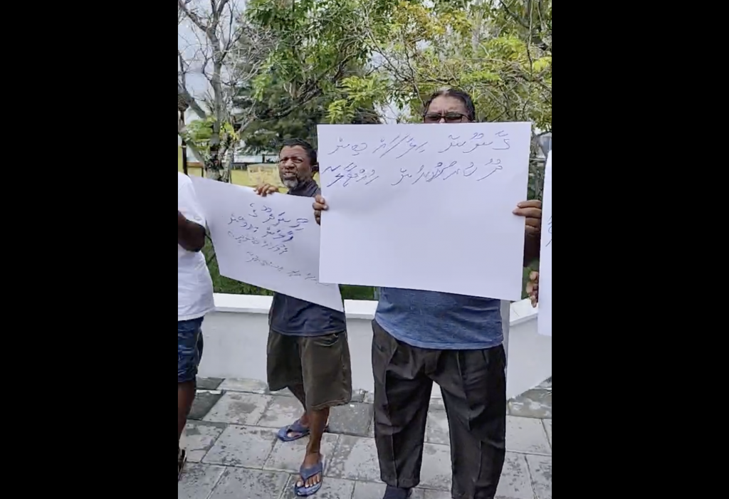 Thinadhoo Council aa dhekolhah ihuthijaaju koffi