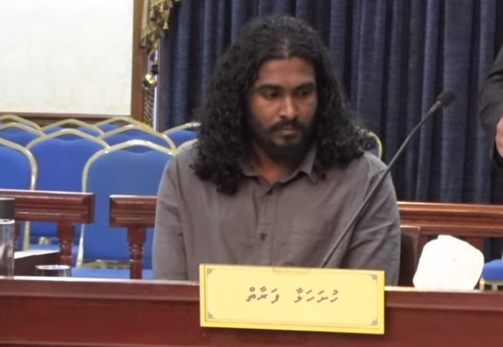 Arhushad hayyaru koggen Court ah haazirukuran High Court in amuru nerunee goaskoh: Supreme Court
