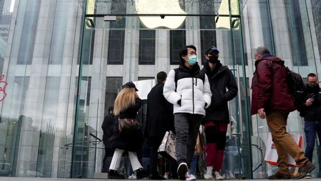 Apple shuts three stores in US, Canada after rise in COVID-19 cases