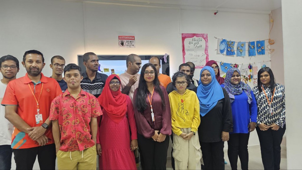 Nukulhedhuntherikan hunna zuvaanun baaruveri kuruvumah Dhiraagun ehee vejje
