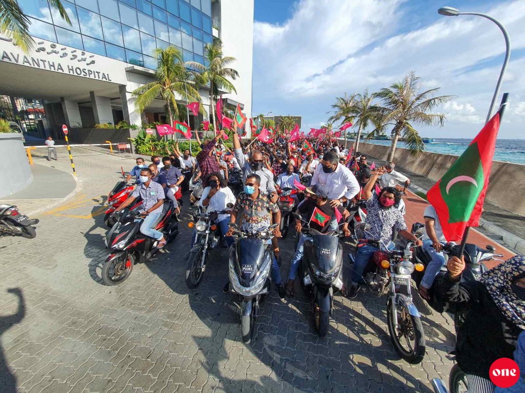 Raajje vihkaalumaa dhekolhah idhikolhun muzaaharaa ah, gaidhuru kameh nei!