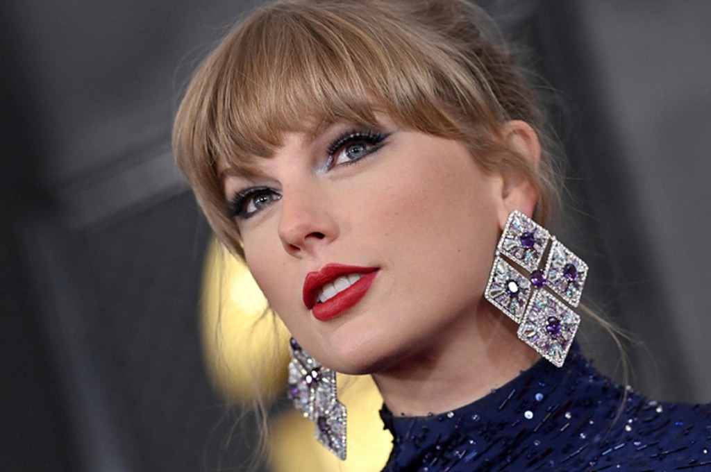 Taylor Swift Officially Joins Forbes’ Billionaire List