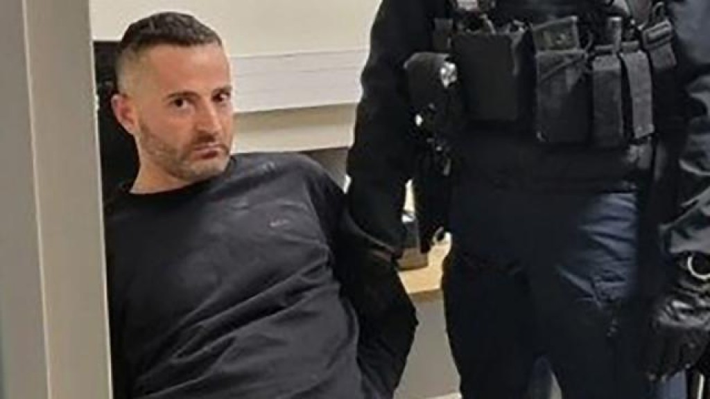 Jalun fili Italy ge Maafiya boss 