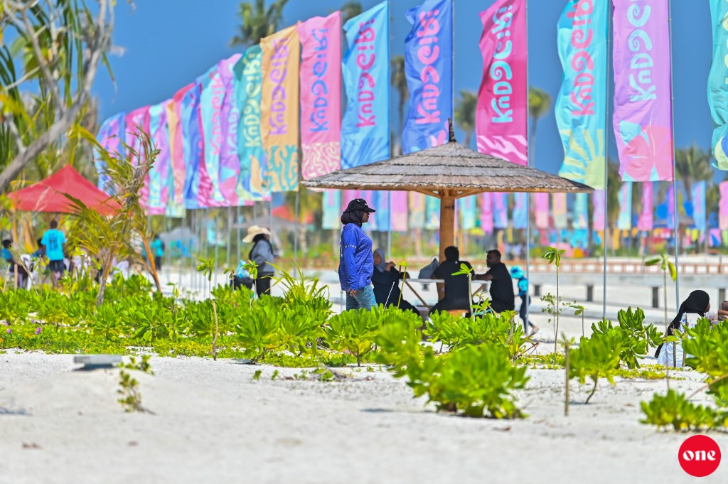 Clean Maldives in kudagiri gai 1000 gass indhanee