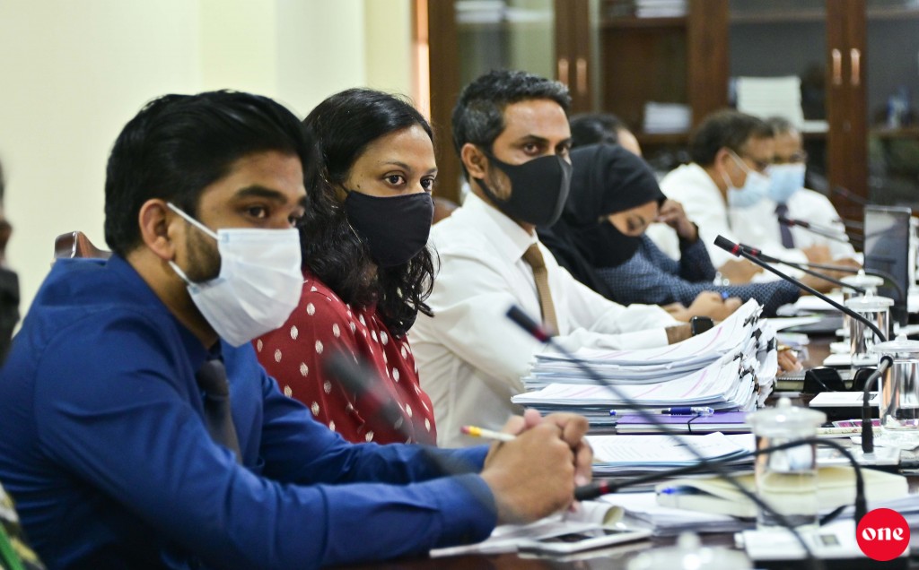 #OnePhoto : Majilis ge gaumee tharahggee aai tharikaige committee ge bahdhaluvun
