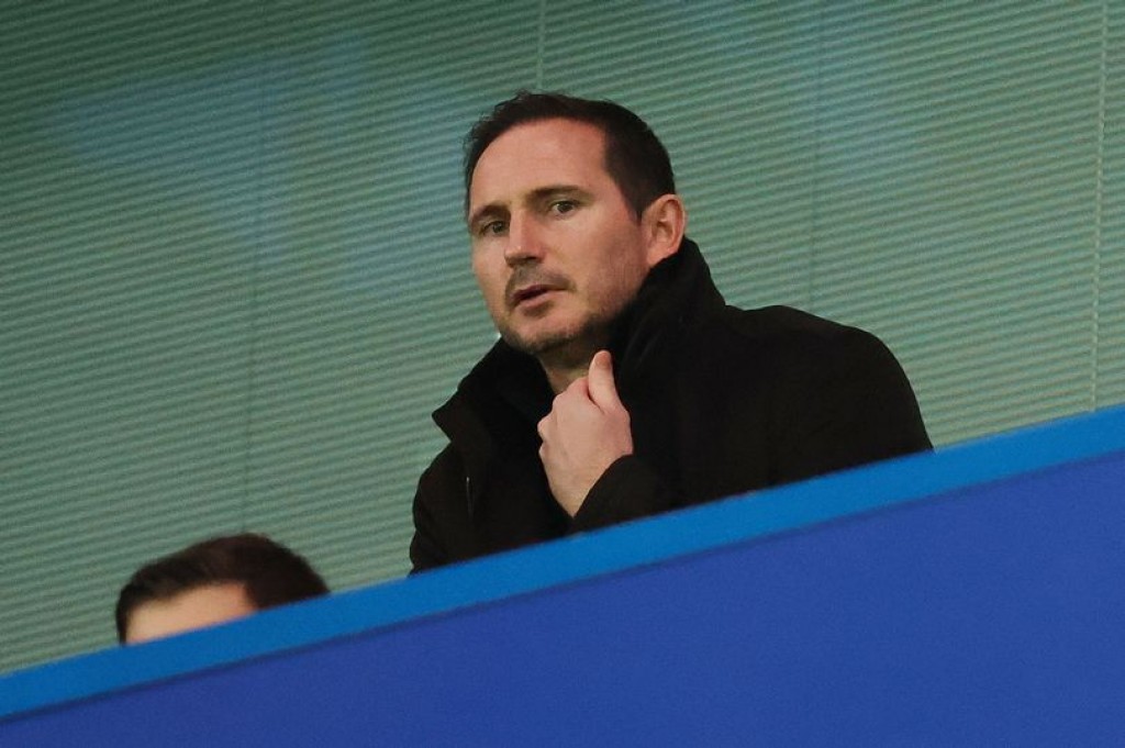 Season nimendhen Chelsea ge coach kan Lampard aa havaalu kuranee
