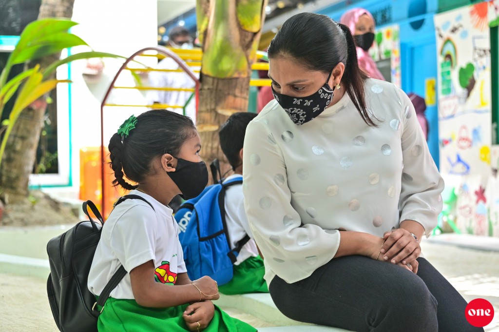 #OnePhoto : Education Minister Falah preschool ah ziyaarai kurehvvun