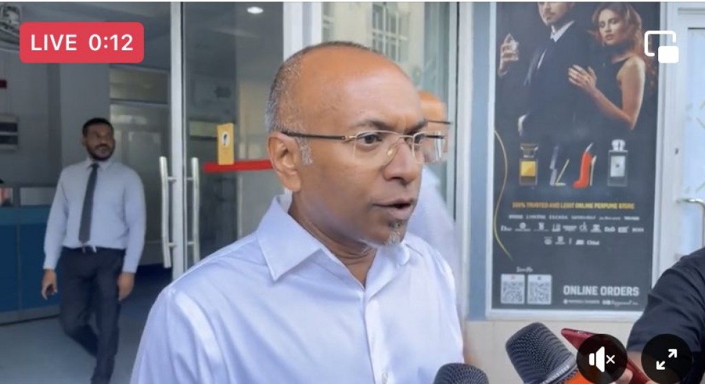 Musaara bodukuran dhekolhu hadhai, e nimmun balai nugathumah Democrats' in ilthimaas koffi