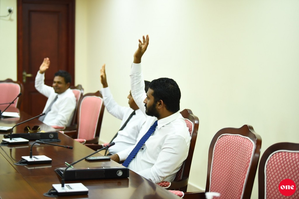 Liyumun javaabudhaareevaan ACC Memberunnah 5 dhuvas dhinumah Committee in faaskoffi