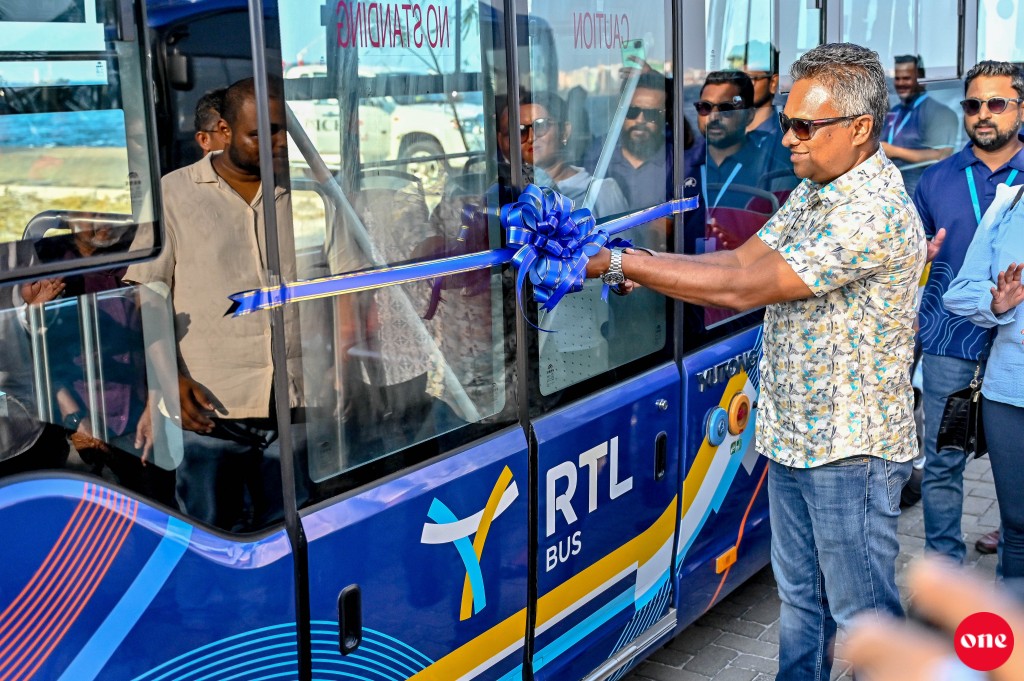 ONE Photo: Villimale' gai bus ge hidhumaiy feshun