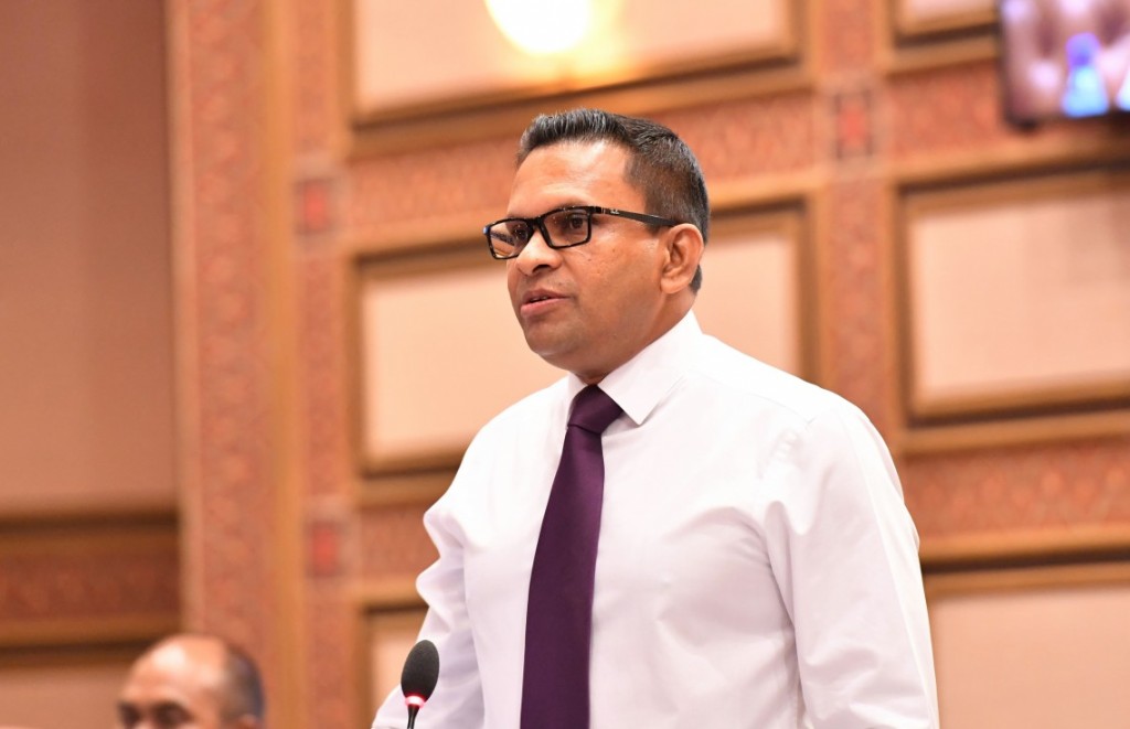 Majlis ge Raees hunnavan vaanee gavaaidhu ge thereygai, beynunhaa kameh majlis in nukureveyne: Colonel Nazim