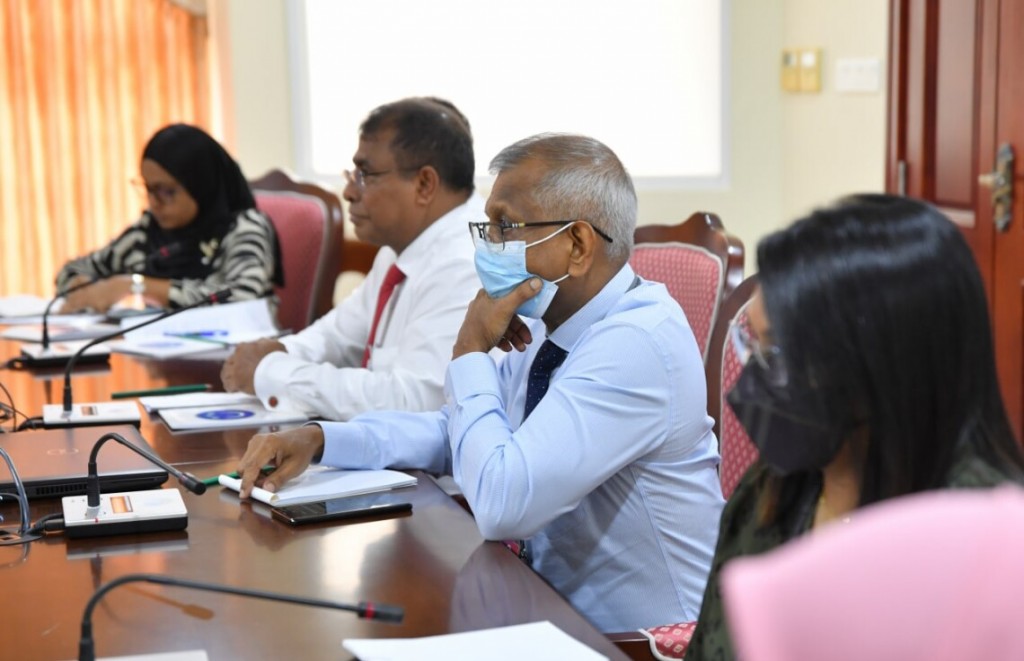 Mi dhandivalhugai aamdhanee dhavva kankan koffinama, Lankaa ah vee goiy vedhaane: Governor