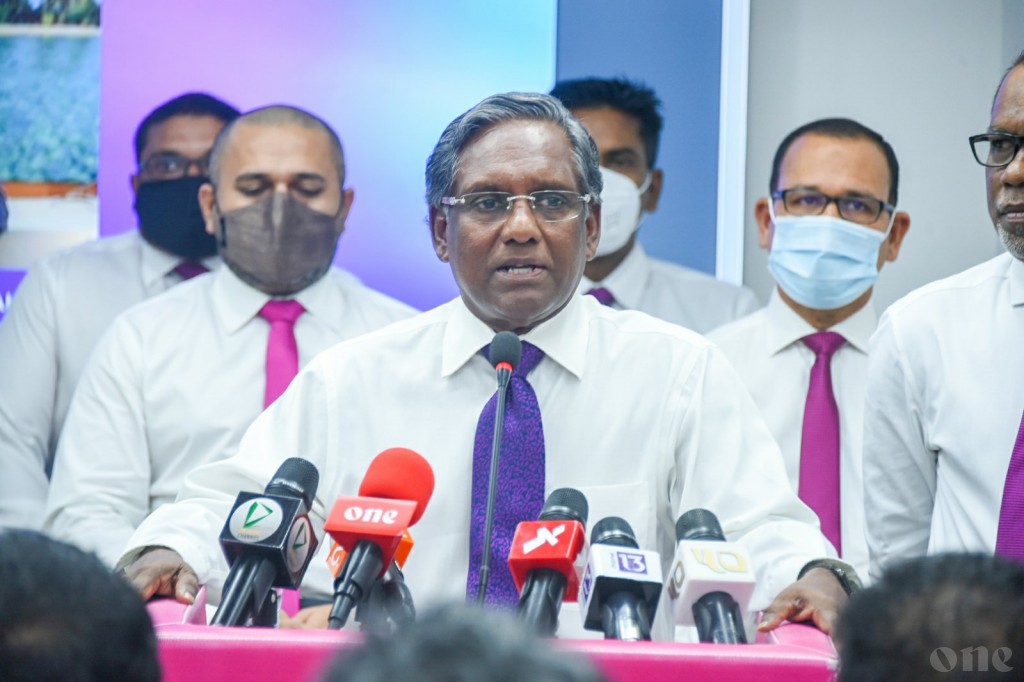 Qasim ge running-mate akah hamajassan ulhey vaahaka Raees Waheed dhogukurahvaifi