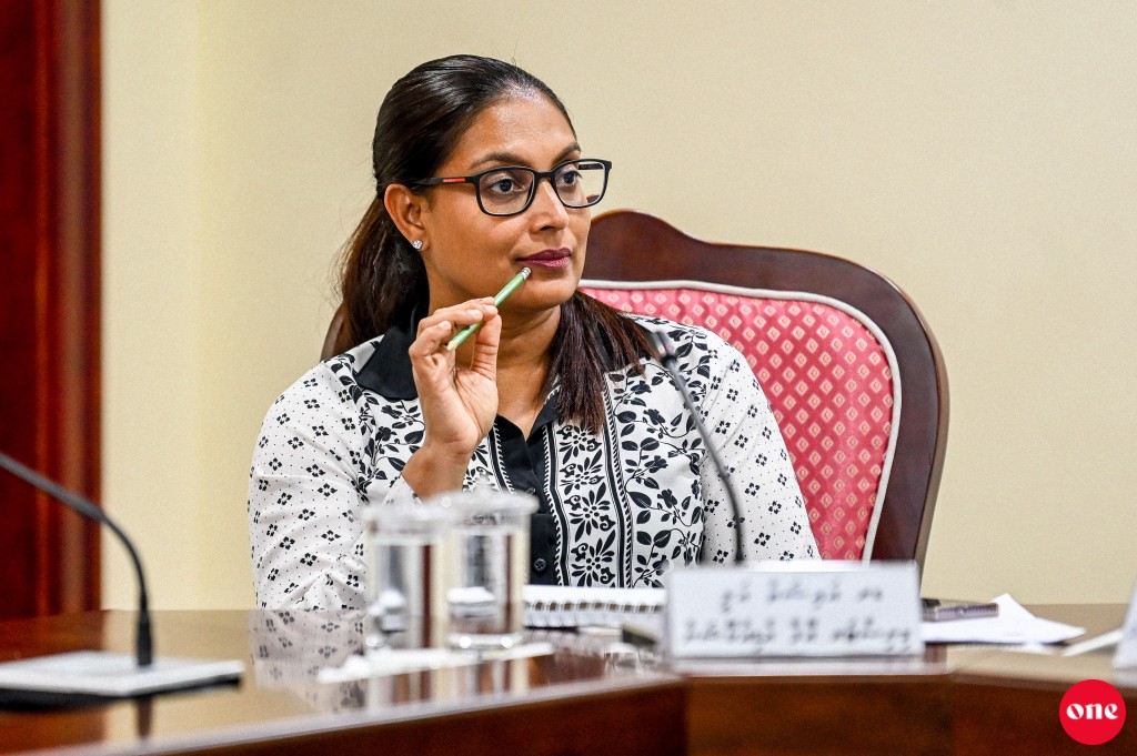 Education Minister Dr. Aishath GPE board membaru kamah hovaifi