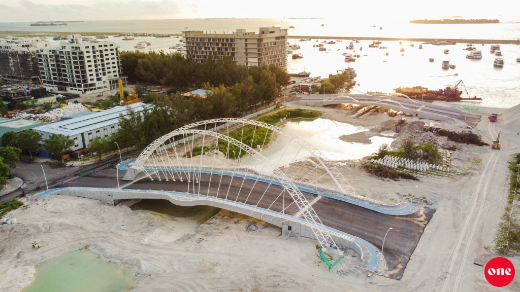 #OnePhoto: Hulhumaleyge dhevana fiyavahssaa gulhuvailadhey bridge thah