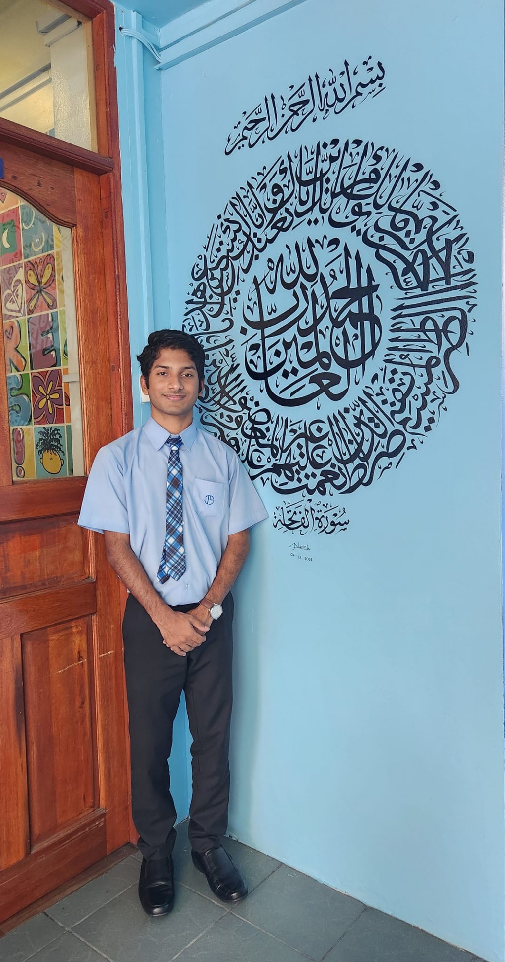 Naaish ah JS inn dhin calligraphy ge furusthu: Fenigendhanee enme mathee dharajaige fannuverikan