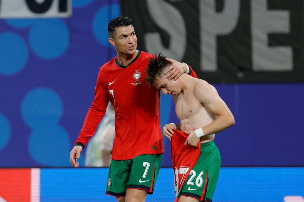 Ronaldo ah haassa match eh, Portugal molhuvee fahu minute