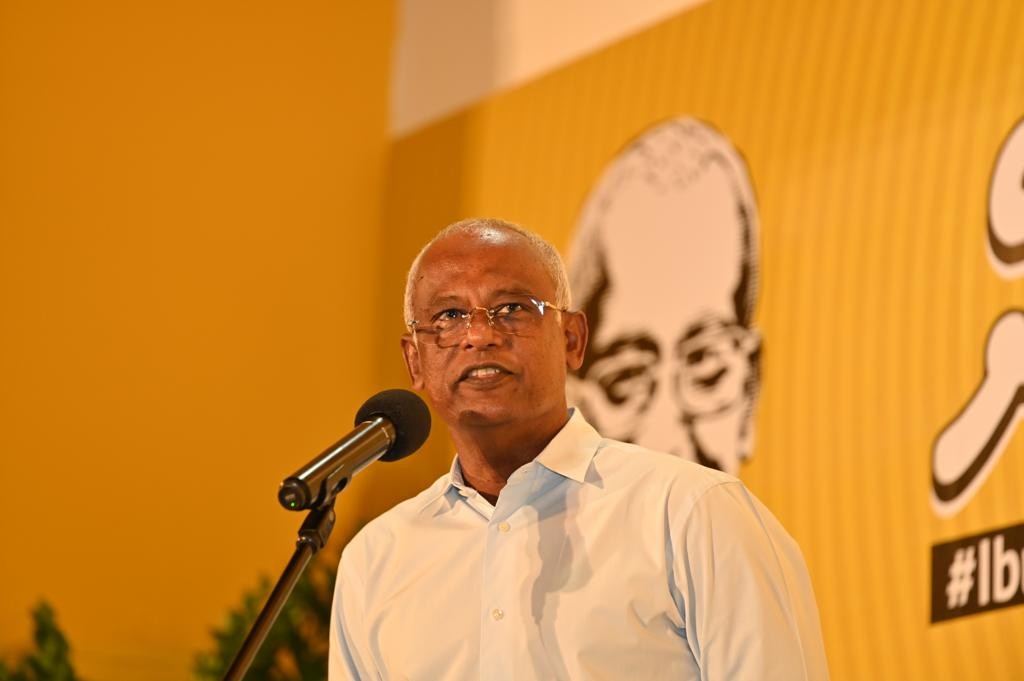 Riyaasee inthihaabu kaamiyaabu nukoh ehen inthihaabuthah kaamiyaabukuran undhagoo vaane: Raees