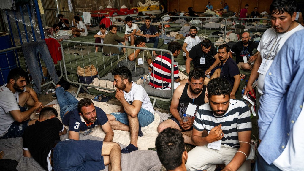 Greece kairiyah bandunjahaali  boatugai thibi 500 ahvvure gina meehun adhives nufeney