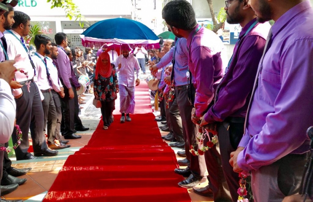Anhenunge dhuvahu vaki jinsakah nisbaiyvaa kamah mujuthamaugai gaboolu kurevey kankan nukurumah edhijje