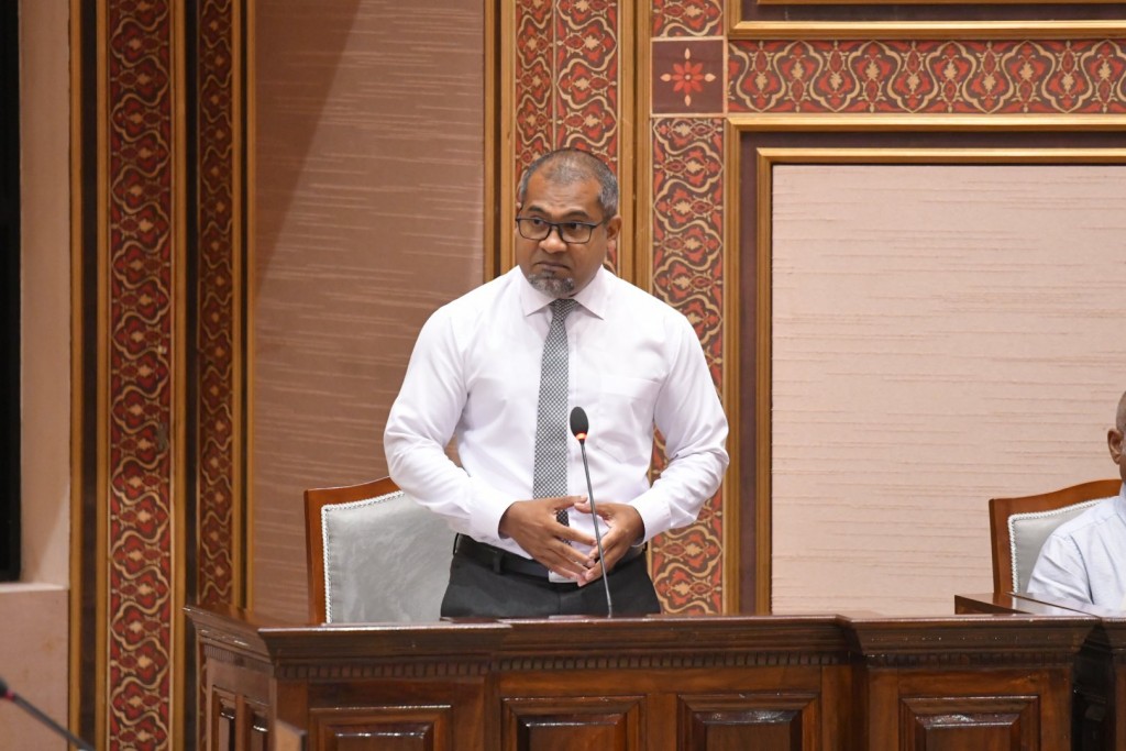 Kudafari aai feevaku sihhee marukazuge massaikai nufashaigen contractor ah vaanee notice dheefai: Minister