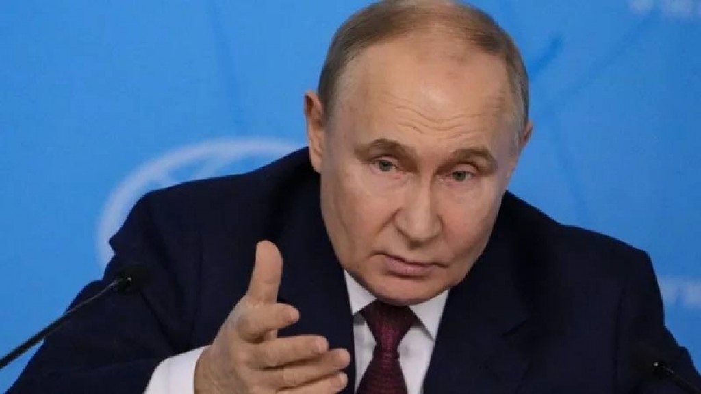 Dhekunu Korea in Ukraine ah hathiyaaru foarukohdheynama eii hedhey bodu mistake eh: Putin