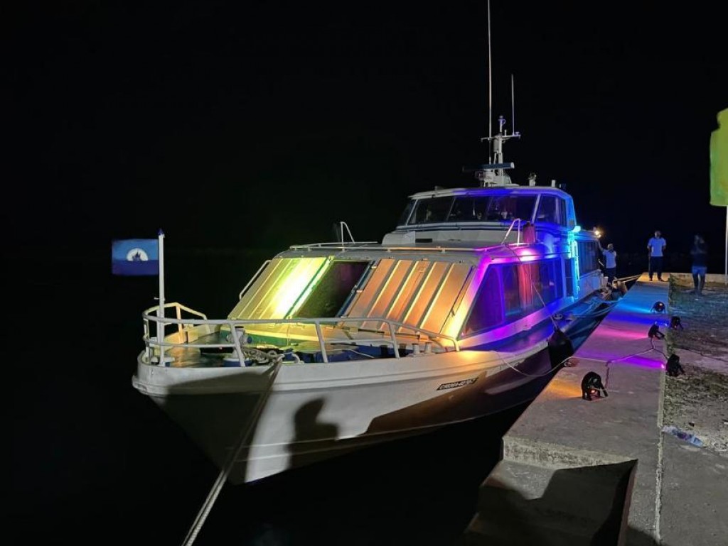 Thaa atoll aai Laamu atholhaa dhemedu MTCC ge launch ferry ge hidhumaiy fashaifi