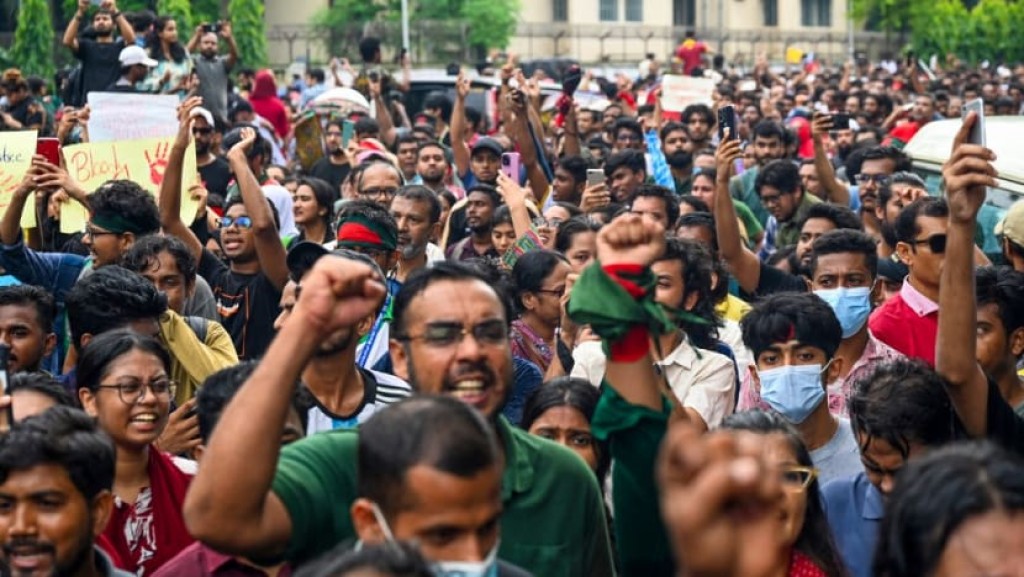 Protestors call for Sheikh Hasina's resignation