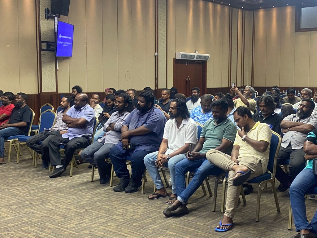 Sarukaarun taxi ge hidhumaiy fashaathee, ekamaa dhekolhah driver inn ihuthijaaju koffi