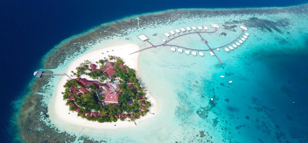 Diamonds Athurugaa resort gai alifaanuge haadhisaa eh hingaifi