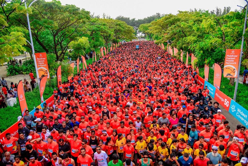 Dhiraagu Roadrace: Mulhin aa category eh, Office/Resort team event ah registry kurumah hulhuvaalaifi