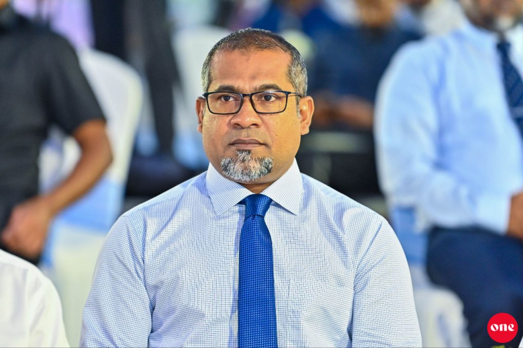 Health Minister Dr. Khaleel ah Majlis in ruhun dheefi
